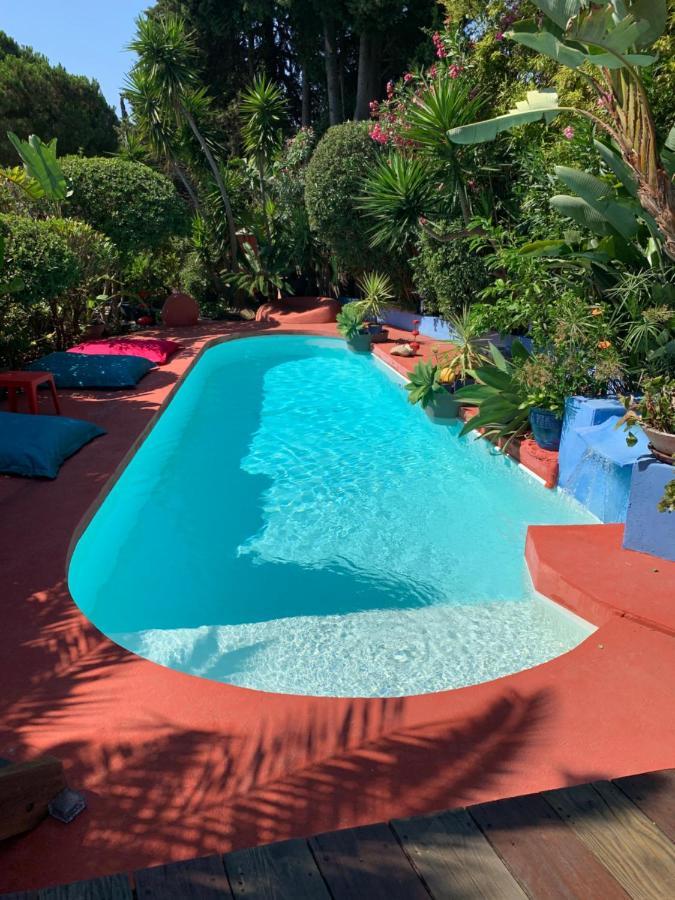 "La Villa Bali", En Bord De Mer A 5 Mn Des Plages Avec Piscine A Cascade, Grand Exterieur Unique Sur Le Theme De Bali Six-Fours-les-Plages Exterior foto