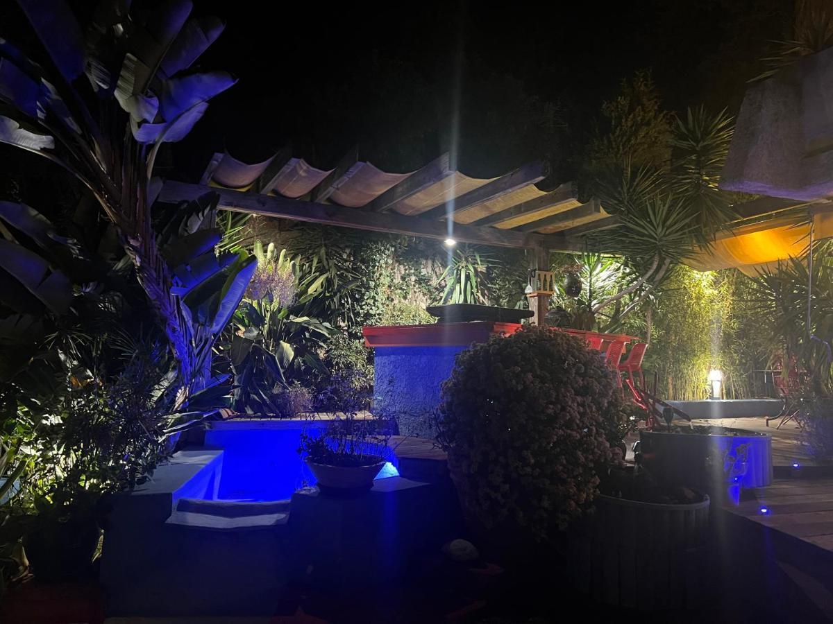 "La Villa Bali", En Bord De Mer A 5 Mn Des Plages Avec Piscine A Cascade, Grand Exterieur Unique Sur Le Theme De Bali Six-Fours-les-Plages Exterior foto