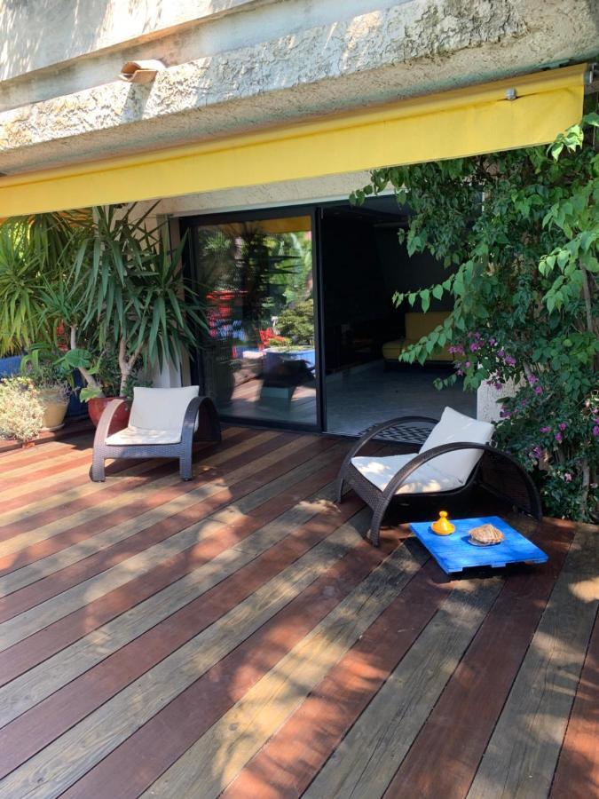 "La Villa Bali", En Bord De Mer A 5 Mn Des Plages Avec Piscine A Cascade, Grand Exterieur Unique Sur Le Theme De Bali Six-Fours-les-Plages Exterior foto