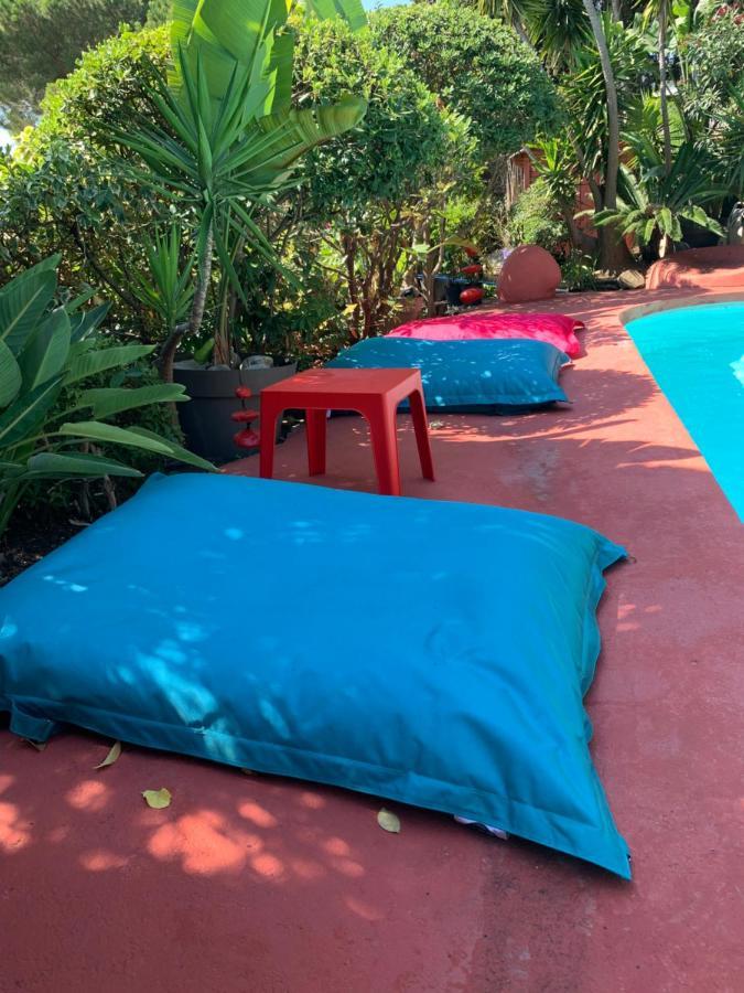 "La Villa Bali", En Bord De Mer A 5 Mn Des Plages Avec Piscine A Cascade, Grand Exterieur Unique Sur Le Theme De Bali Six-Fours-les-Plages Exterior foto